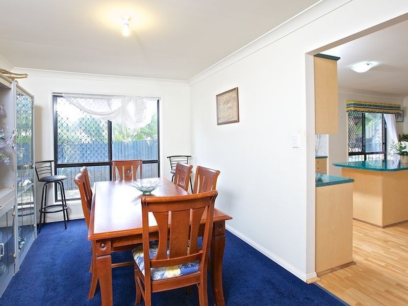 10 Roger Court, Redland Bay QLD 4165