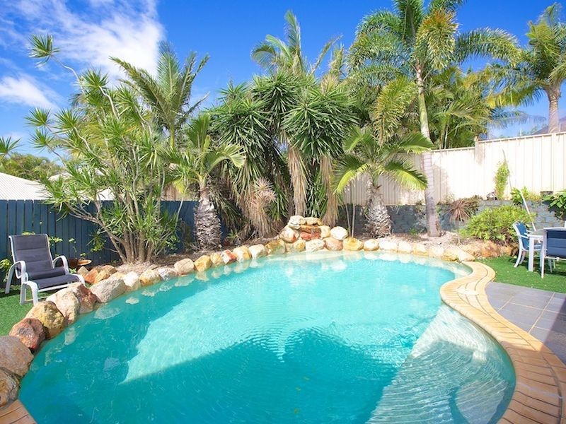 10 Roger Court, Redland Bay QLD 4165