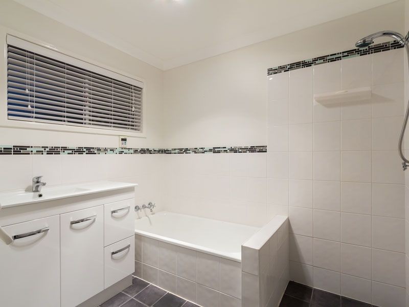 8 Amethyst Street, Alexandra Hills QLD 4161