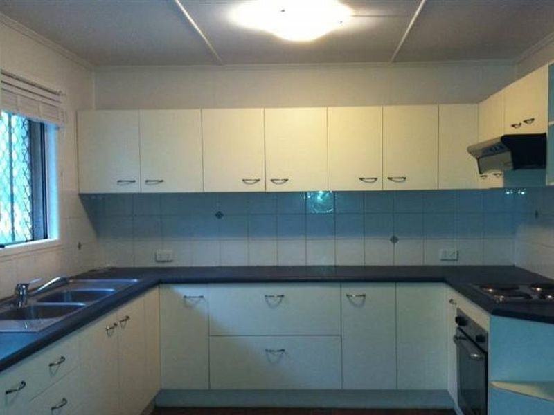 61 Valantine Road, Birkdale QLD 4159