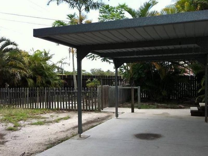 61 Valantine Road, Birkdale QLD 4159