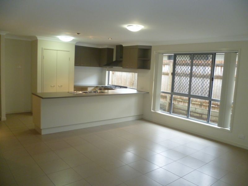 23 Worchester Cres, Wakerley QLD 4154