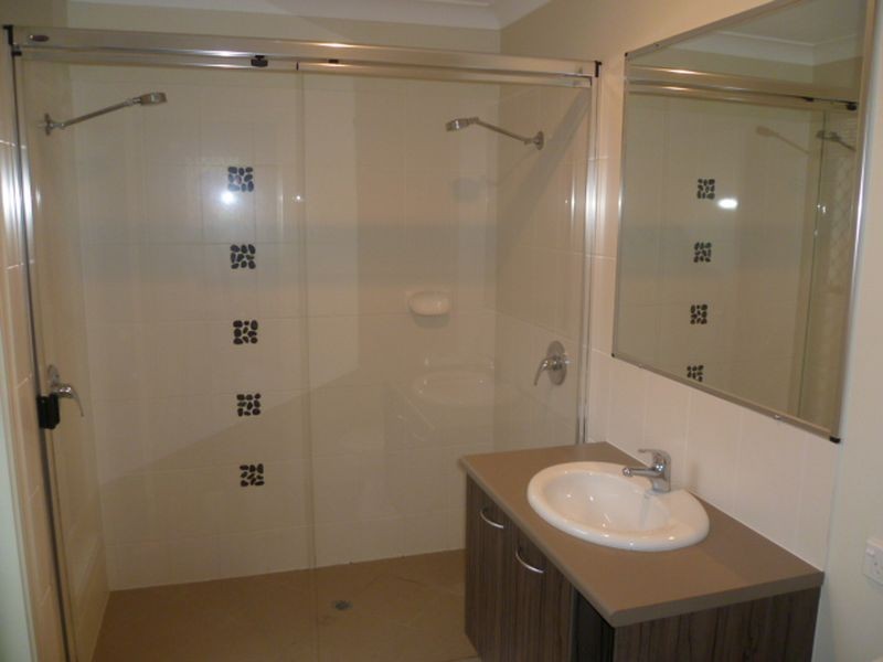 23 Worchester Cres, Wakerley QLD 4154