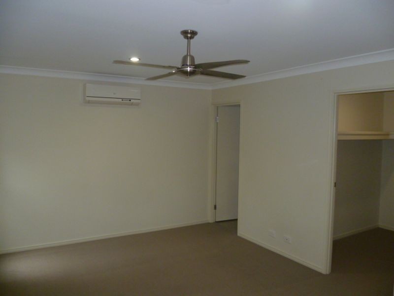 23 Worchester Cres, Wakerley QLD 4154