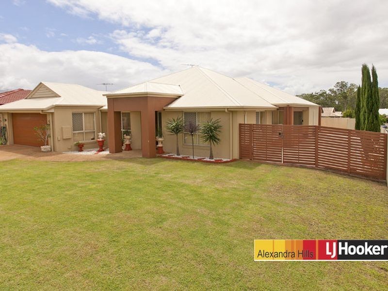 8 Caswell Crescent, Redland Bay QLD 4165