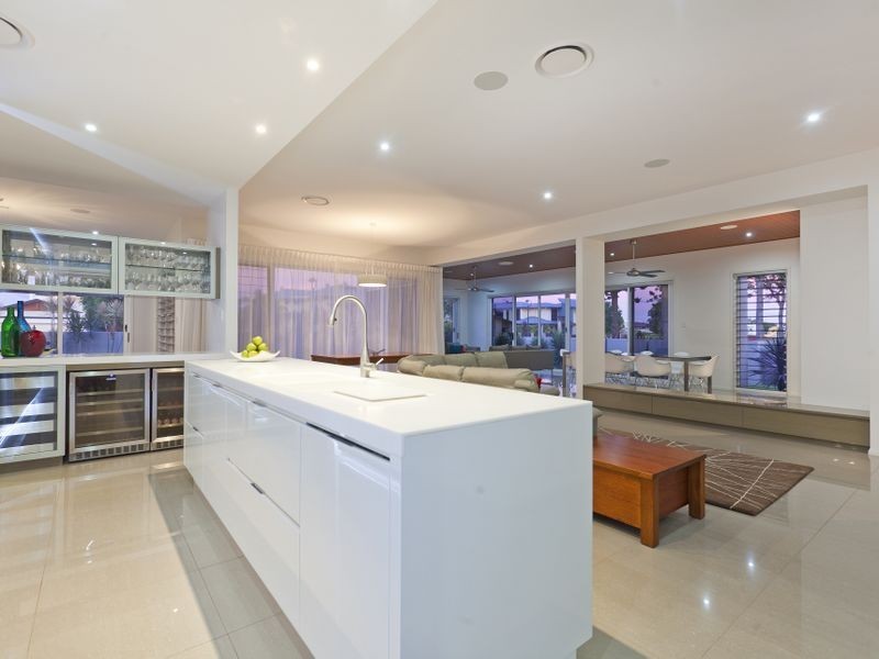 1 Sequoia Street, Thornlands QLD 4164