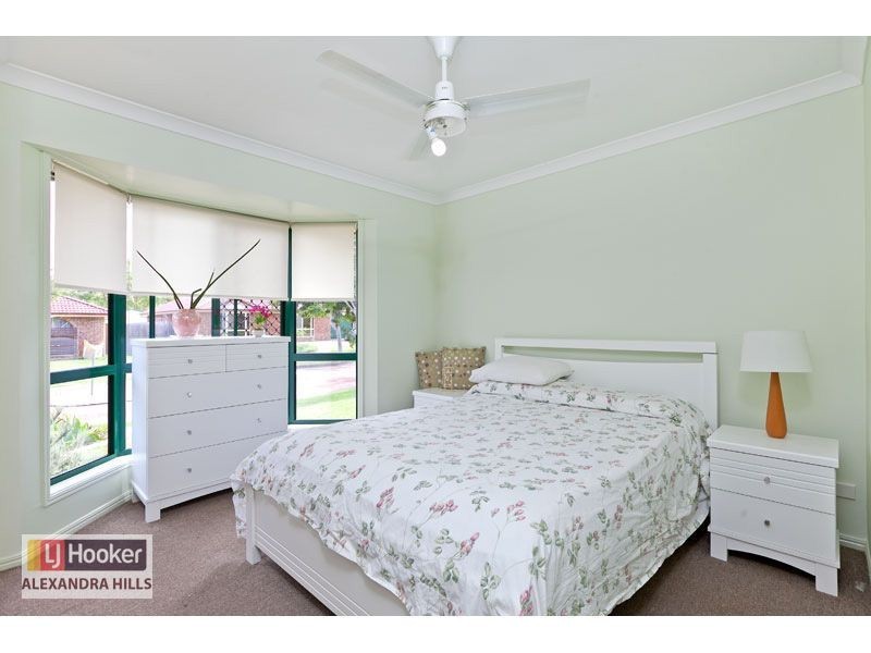 22 Cherrytree Place, Waterford West QLD 4133