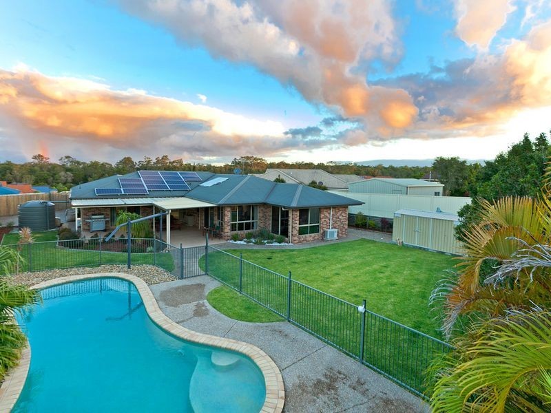 8 Trisha Close, Victoria Point QLD 4165