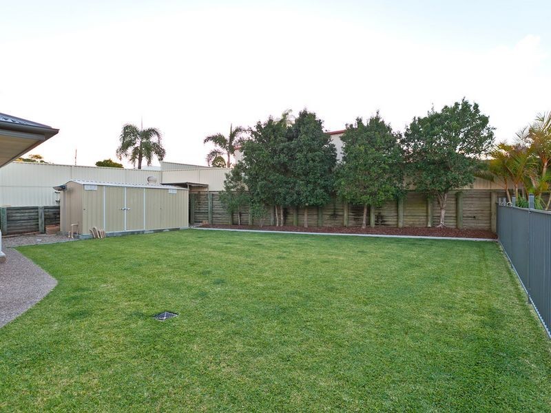 8 Trisha Close, Victoria Point QLD 4165