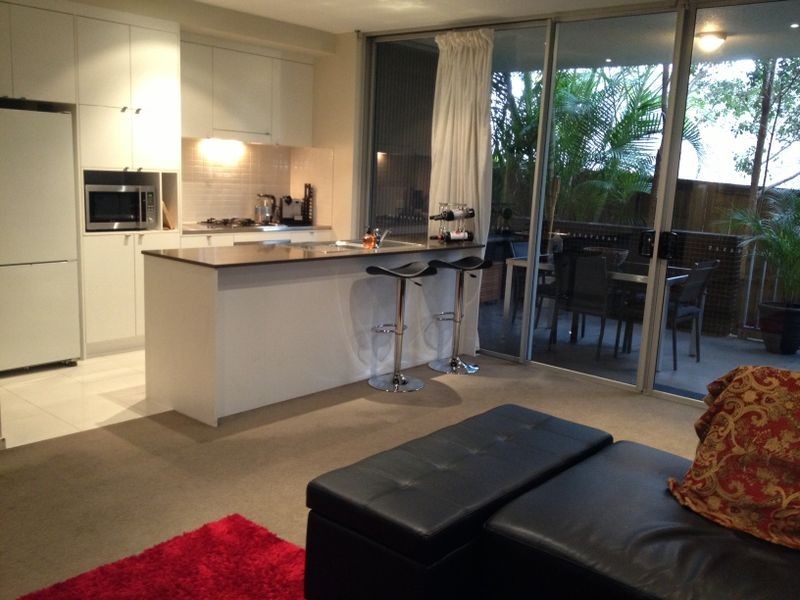 2/48 Addison Avenue, Bulimba QLD 4171