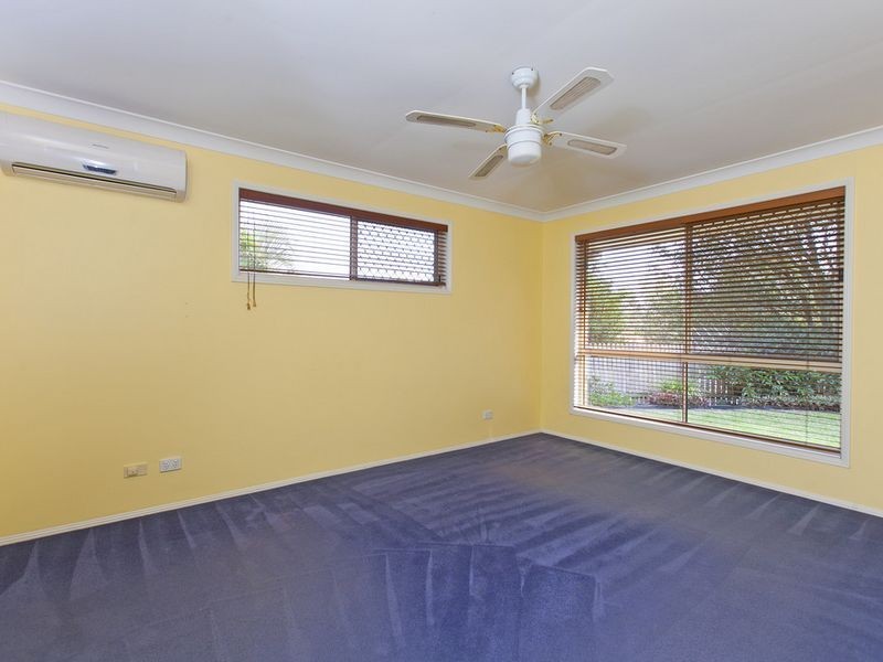 1 Harris Place, Seventeen Mile Rocks QLD 4073