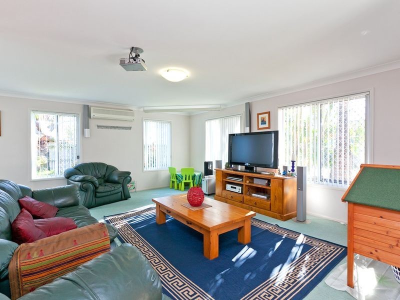 62 Fryar Street, Victoria Point QLD 4165