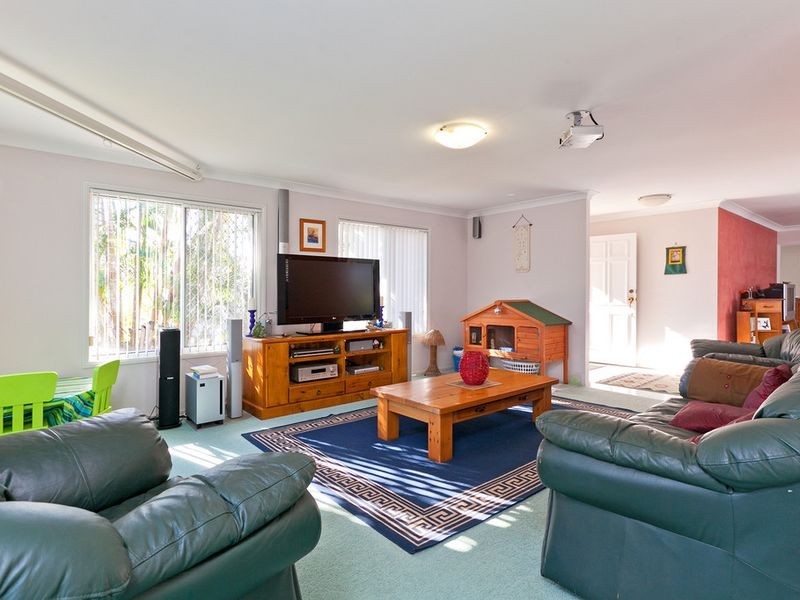 62 Fryar Street, Victoria Point QLD 4165