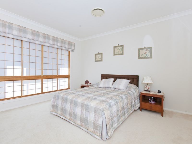 14 Commodore Drive, Birkdale QLD 4159