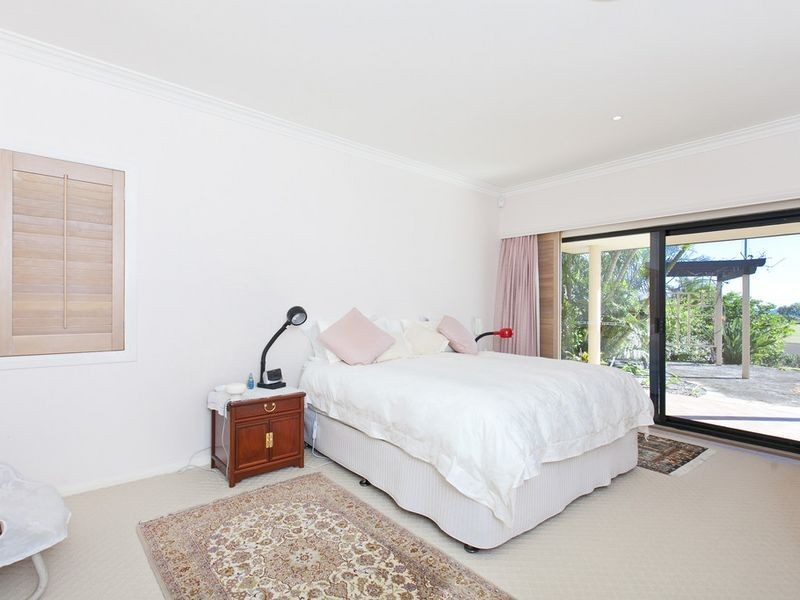 14 Commodore Drive, Birkdale QLD 4159