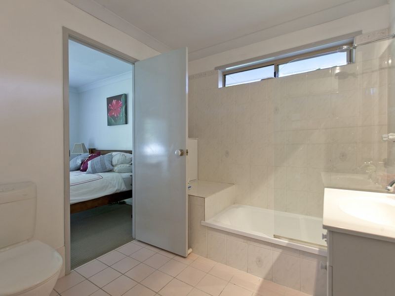 15 Caledonian Crescent, Alexandra Hills QLD 4161