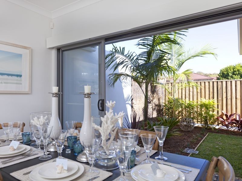 8/92-94 Sturgeon Street, Ormiston QLD 4160