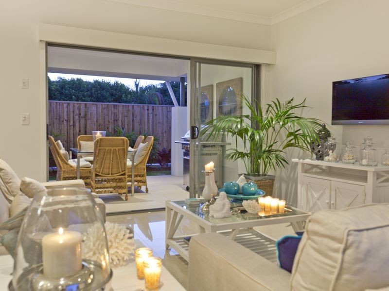 8/92-94 Sturgeon Street, Ormiston QLD 4160