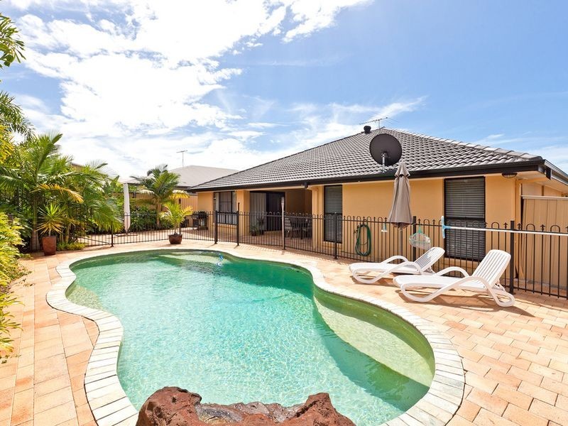 24 Trafalgar Vale Avenue, Wellington Point QLD 4160