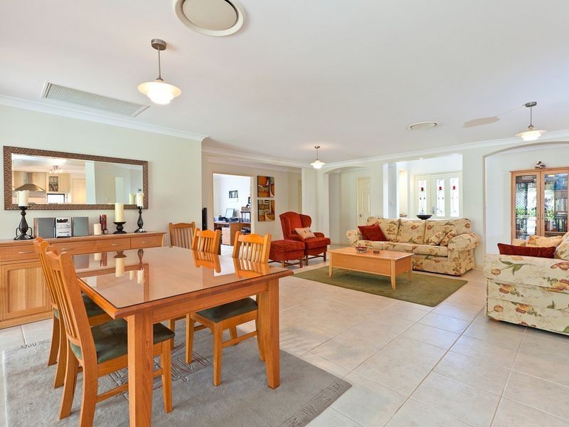 24 Trafalgar Vale Avenue, Wellington Point QLD 4160