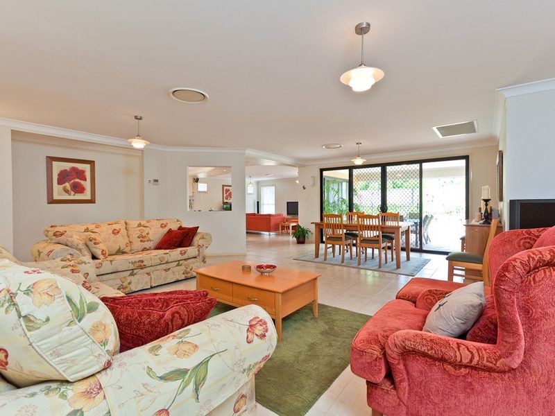 24 Trafalgar Vale Avenue, Wellington Point QLD 4160