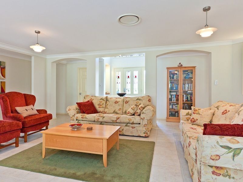 24 Trafalgar Vale Avenue, Wellington Point QLD 4160