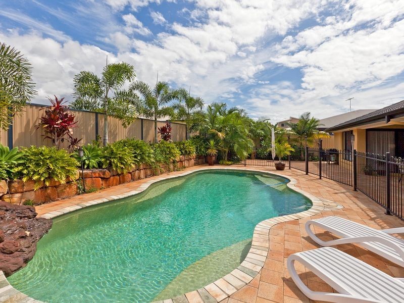 24 Trafalgar Vale Avenue, Wellington Point QLD 4160