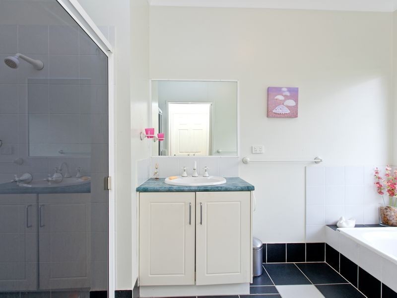 81 St Andrews Drive, Cornubia QLD 4130