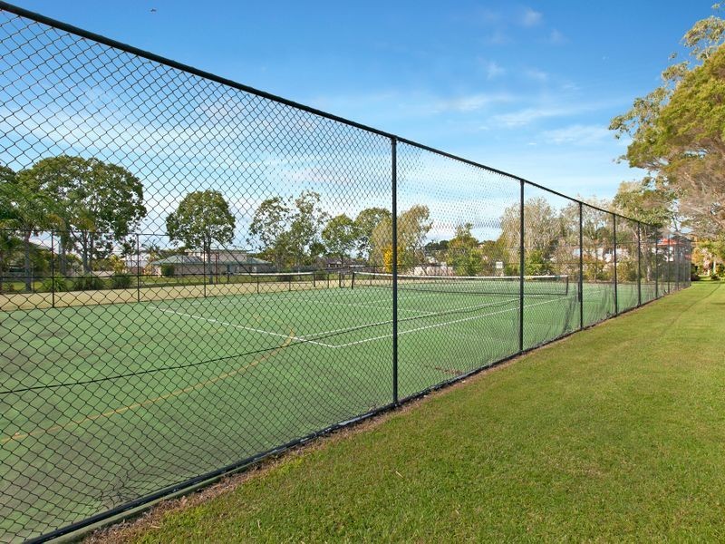 81 St Andrews Drive, Cornubia QLD 4130