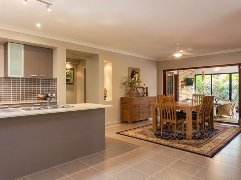 46 Penzance Drive, Redland Bay QLD 4165