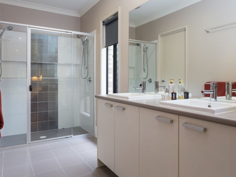 46 Penzance Drive, Redland Bay QLD 4165