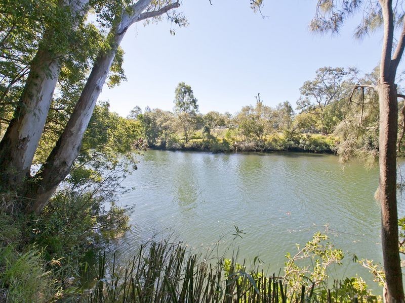 84 Bray Road, Lawnton QLD 4501