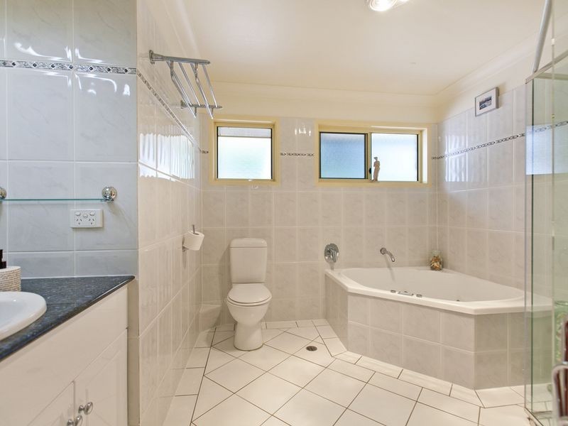 84 Bray Road, Lawnton QLD 4501