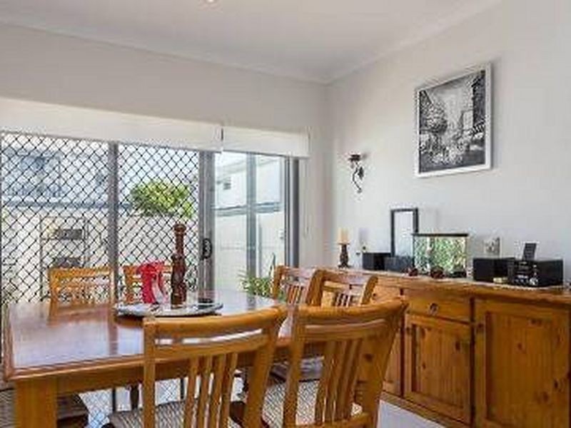 8/92-94 Sturgeon Street, Ormiston QLD 4160