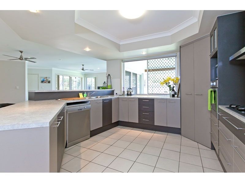 4 Whepstead Avenue, Wellington Point QLD 4160