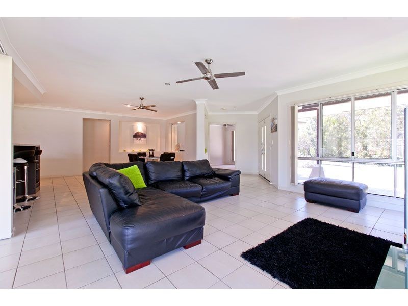 4 Whepstead Avenue, Wellington Point QLD 4160