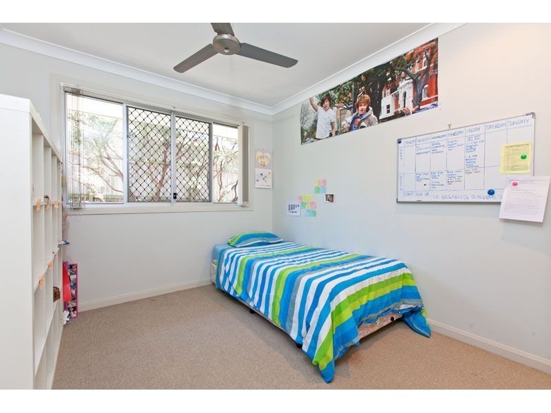 4 Whepstead Avenue, Wellington Point QLD 4160