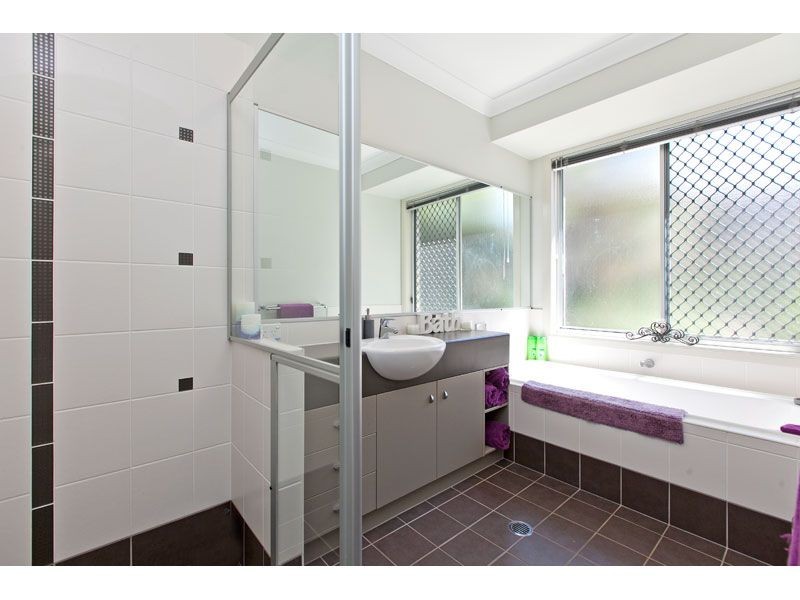 4 Whepstead Avenue, Wellington Point QLD 4160