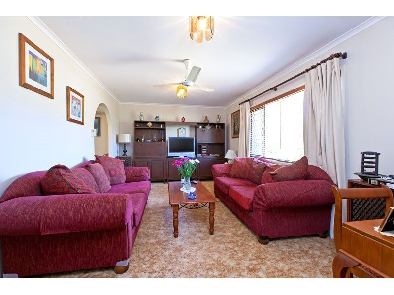 12 Moloii Cres, Birkdale QLD 4159