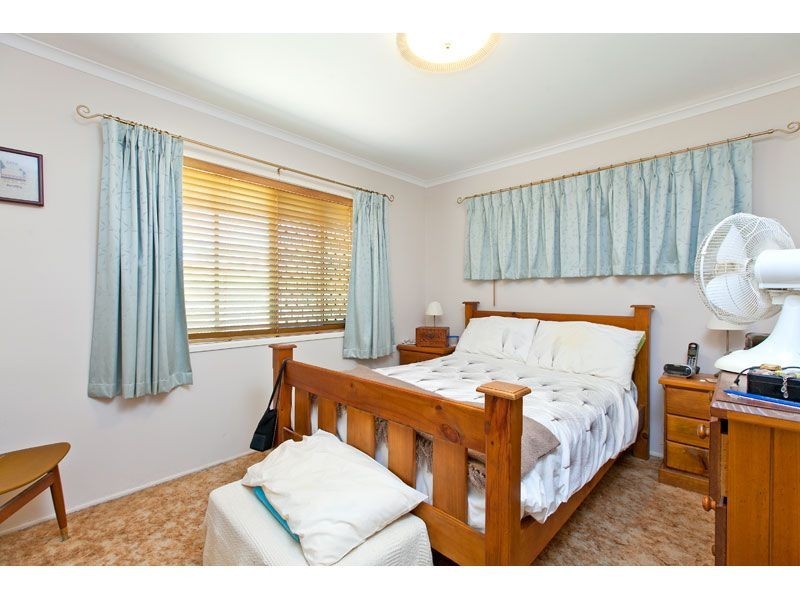 12 Moloii Cres, Birkdale QLD 4159