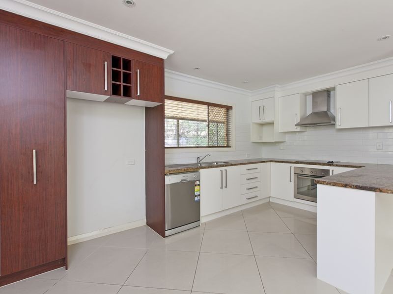 82 Campbell Road, Sheldon QLD 4157