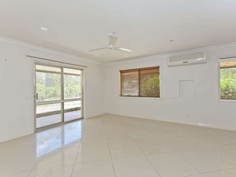 82 Campbell Road, Sheldon QLD 4157