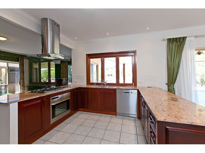 49 Mary Pleasant Drive, Birkdale QLD 4159