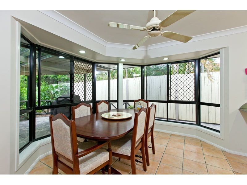 24 Lawn Terrace, Capalaba QLD 4157