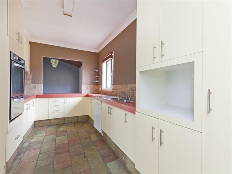 285 Redland Bay Road, Capalaba QLD 4157