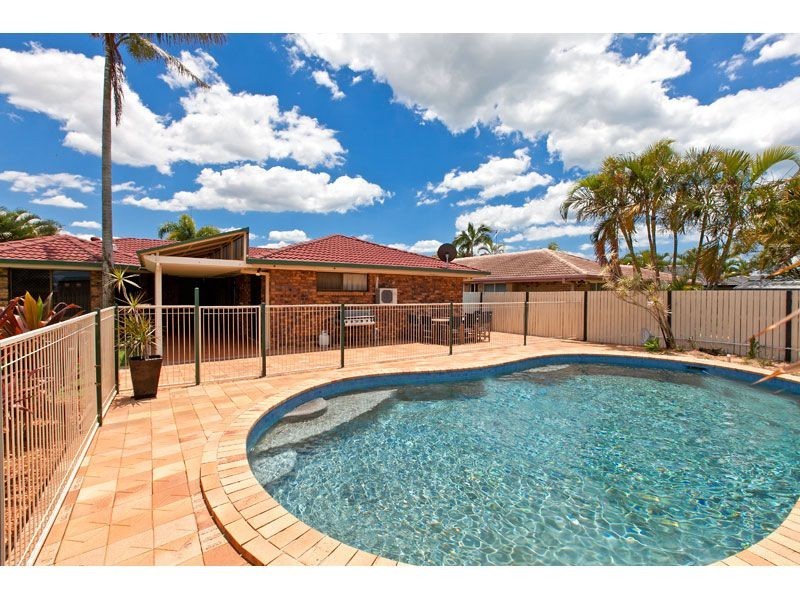 22 Oak Street, Victoria Point QLD 4165