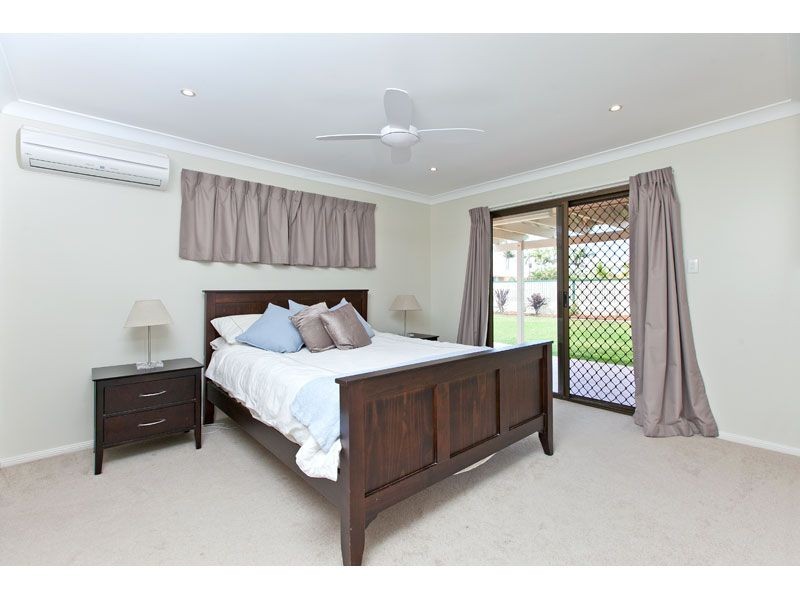 22 Oak Street, Victoria Point QLD 4165