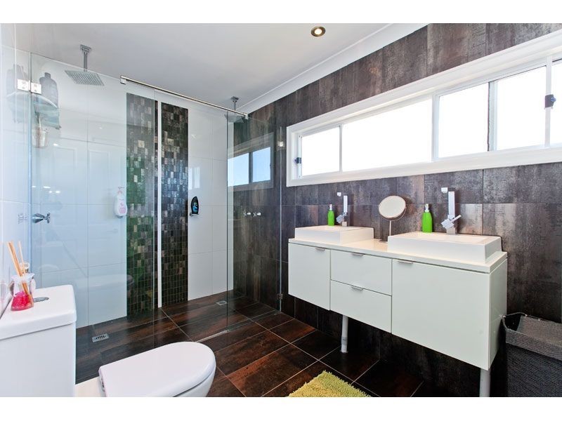 72 Adelaide Street, Carina QLD 4152