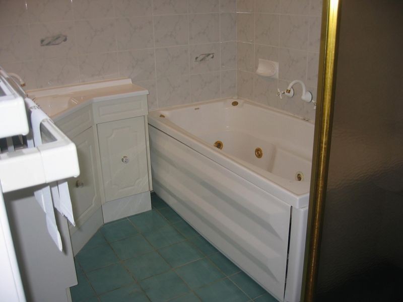 54 Bailey Road, Birkdale QLD 4159