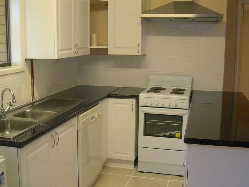 18 Cambridge Dr, Alexandra Hills QLD 4161